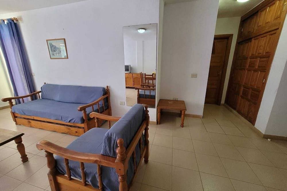 Foto 8 von 15: 1 Bed Apartment - Sleeps 2 - Pool - Parking