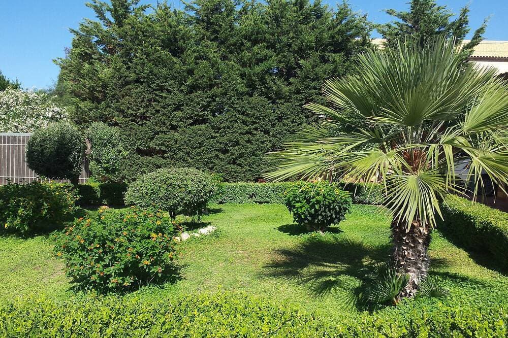 Foto 10 von 30: Modern und Sehr Schön Eingerichtetes Appartment in Einer Villa mit Garten