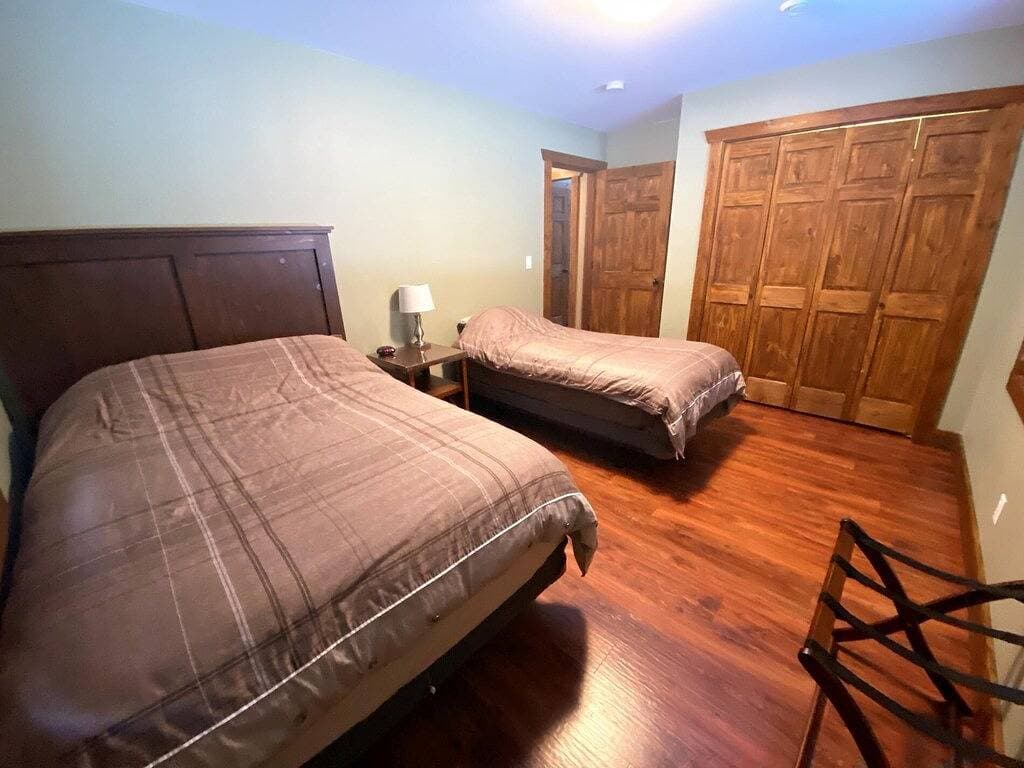 Foto 8 von 29: Grizzly Den - Drei Schlafzimmer Haus, Schläft 10