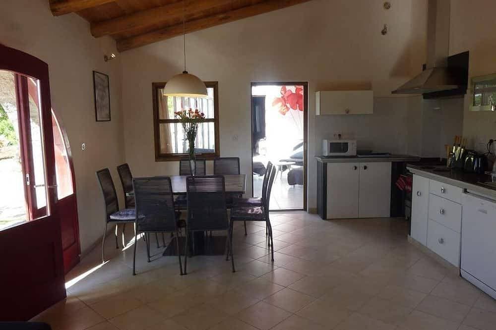 Foto 6 von 7: Maison en Pleine Garrigue & Piscine