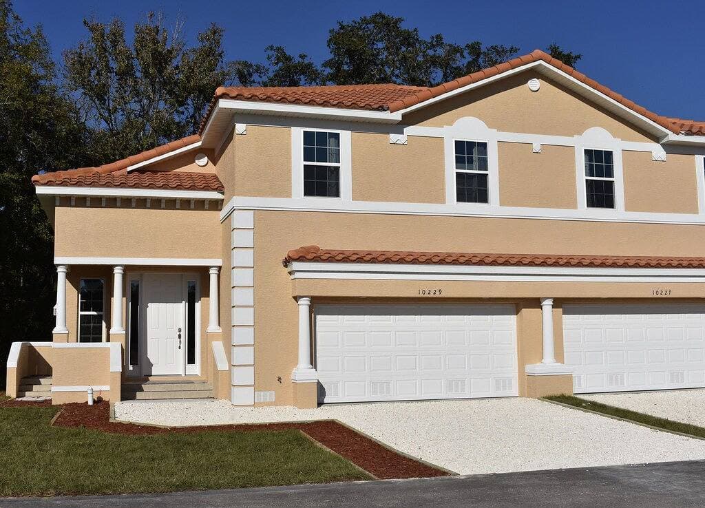 Foto 2 von 44: Ganz neu (November 2017) 3 Br, 2. 5 Ba Duplex Villa am Fluss Homosassa (160)