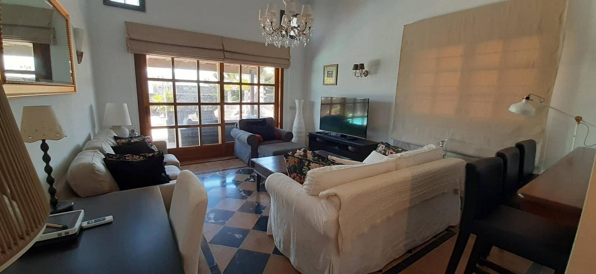 Foto 9 von 29: Ferienvilla 'Adais' mit privatem Pool, WLAN und Klimaanlage