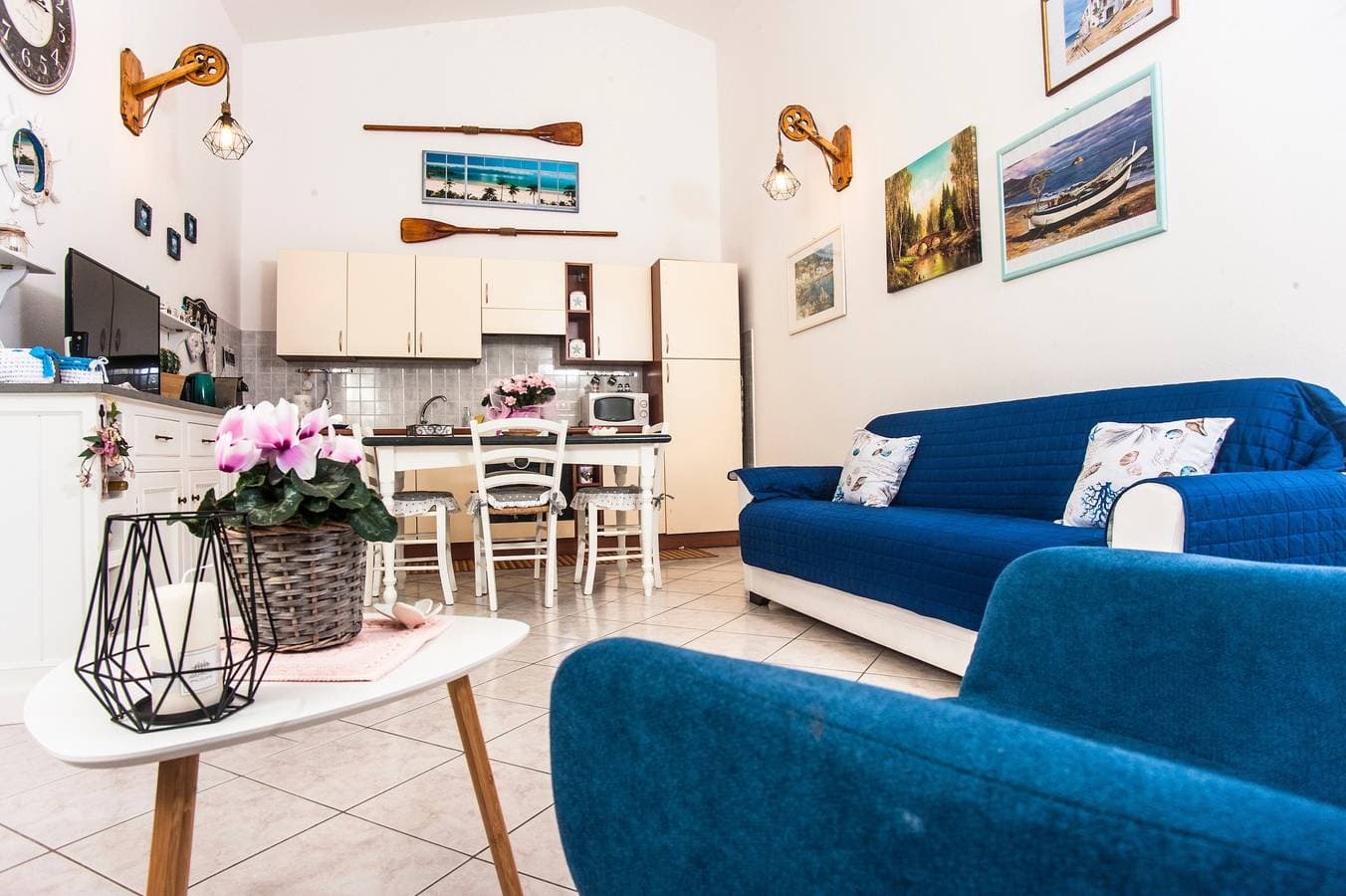 Foto 9 von 23: Ferienwohnung 'Casa Vacanze Pula' mit Balkon & Terrasse