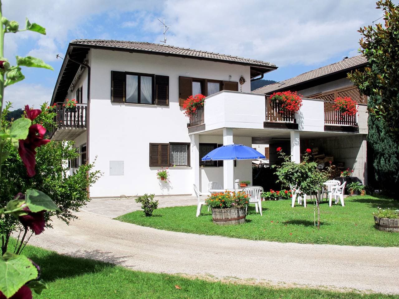 Calceranica 2 km von Caldonazzo: Zweifamilienhaus Martinelli 1