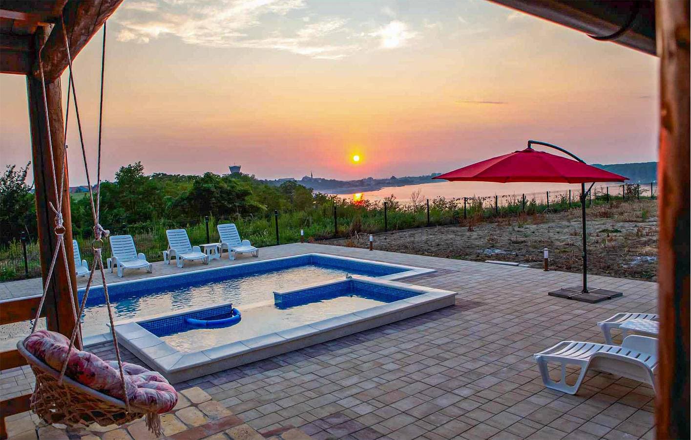 Foto 6 von 32: Gemütliche 2-Zimmer-Wohnung mit Pool, Grill und 2 km Entfernung zum Strand