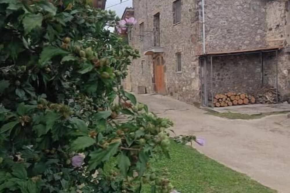 Foto 9 von 22: Apartment on a farm in Vall d'en Bas next to the Via Verde