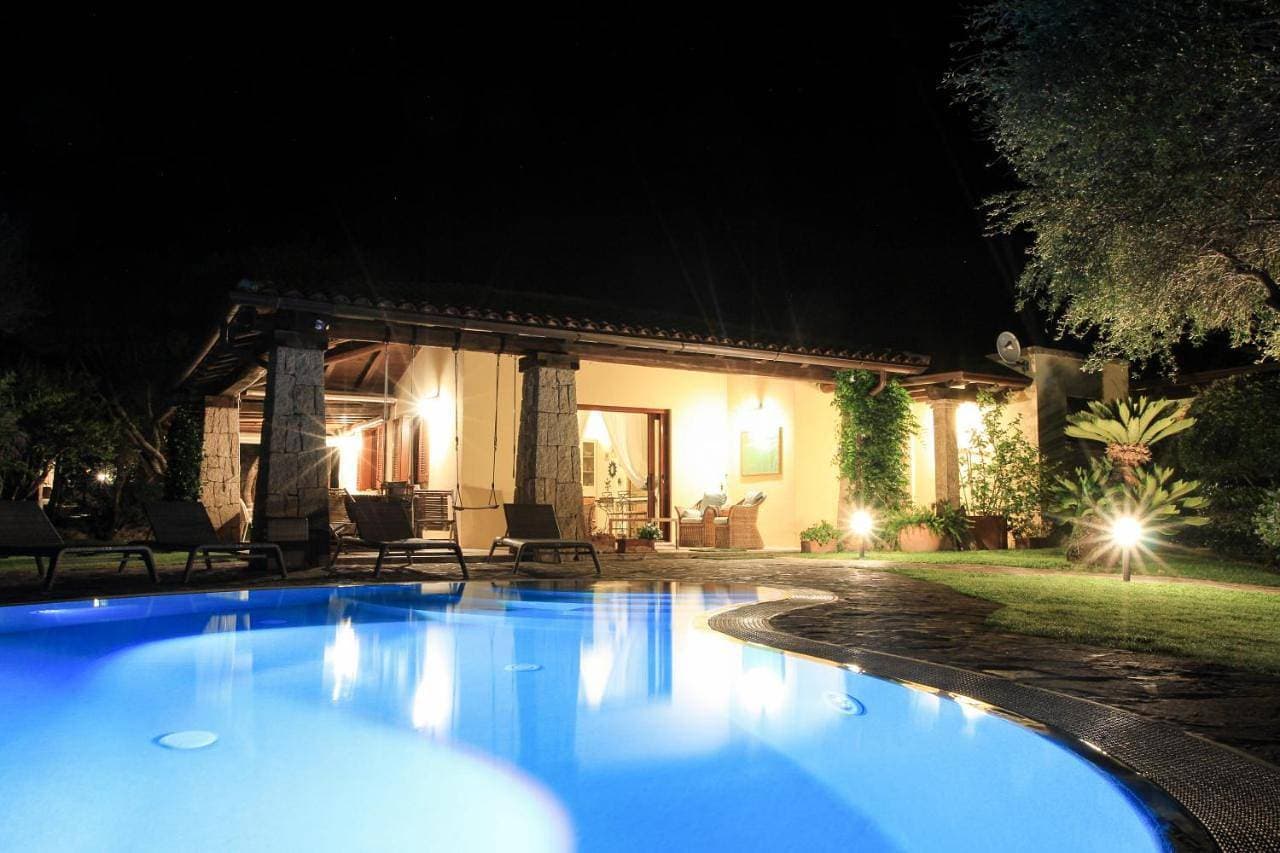 Foto 4 von 58: Villa with Private Pool
