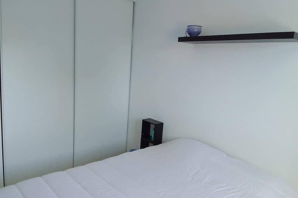 Foto 3 von 14: \"Les Baigneurs\" Apt 3 * very quiet in resi 2 bedrooms and balcony. Private parking lot
