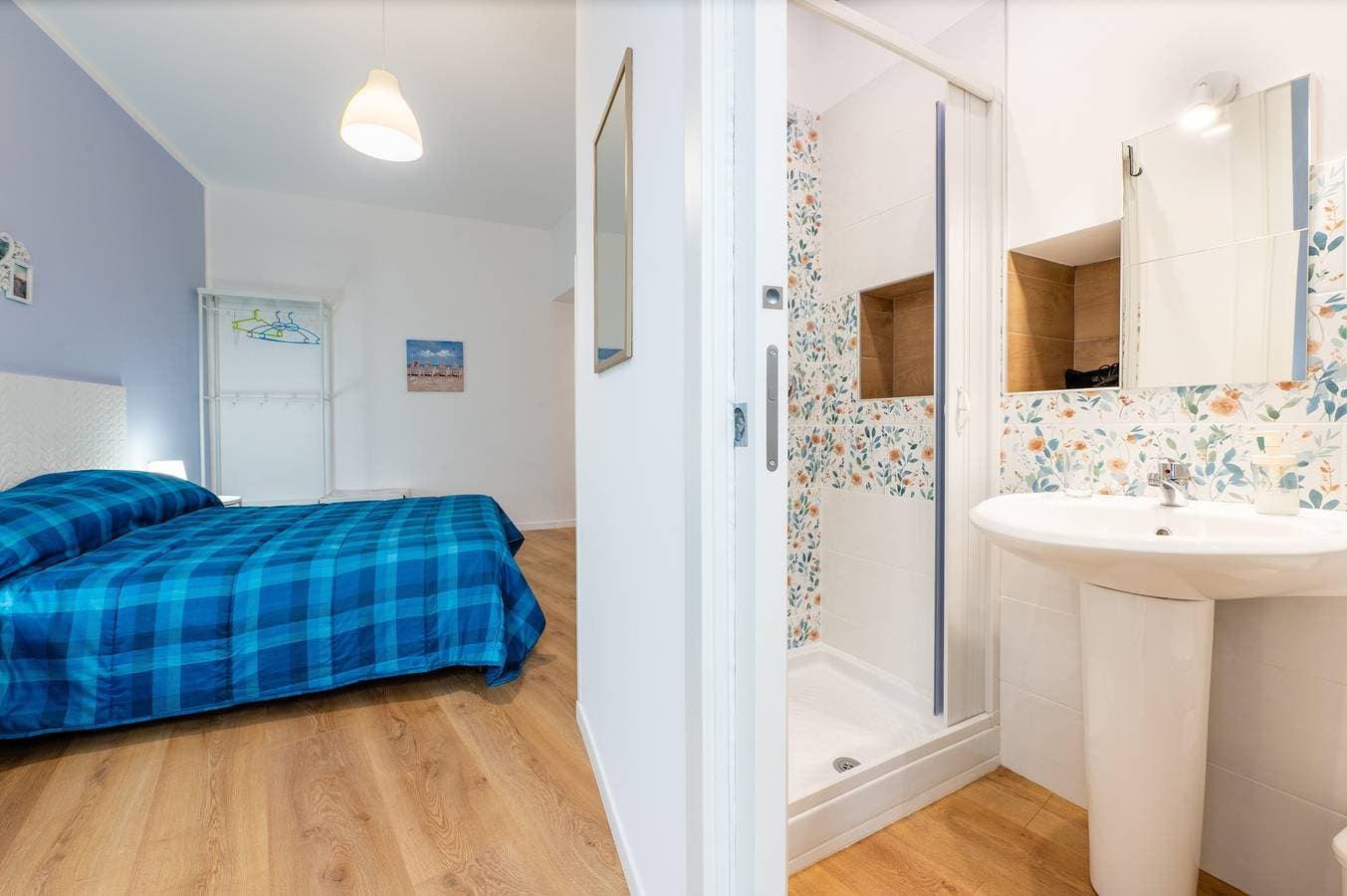 Foto 7 von 26: Zimmer 'Donna Letizia – Doppelzimmer' mit Balkon, WLAN und Klimaanlage