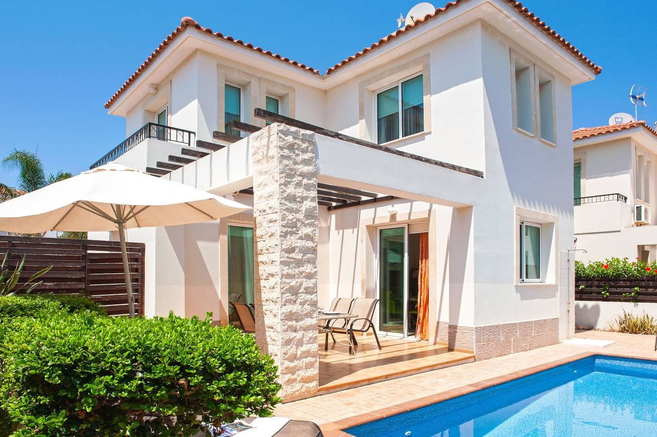 Villa 1