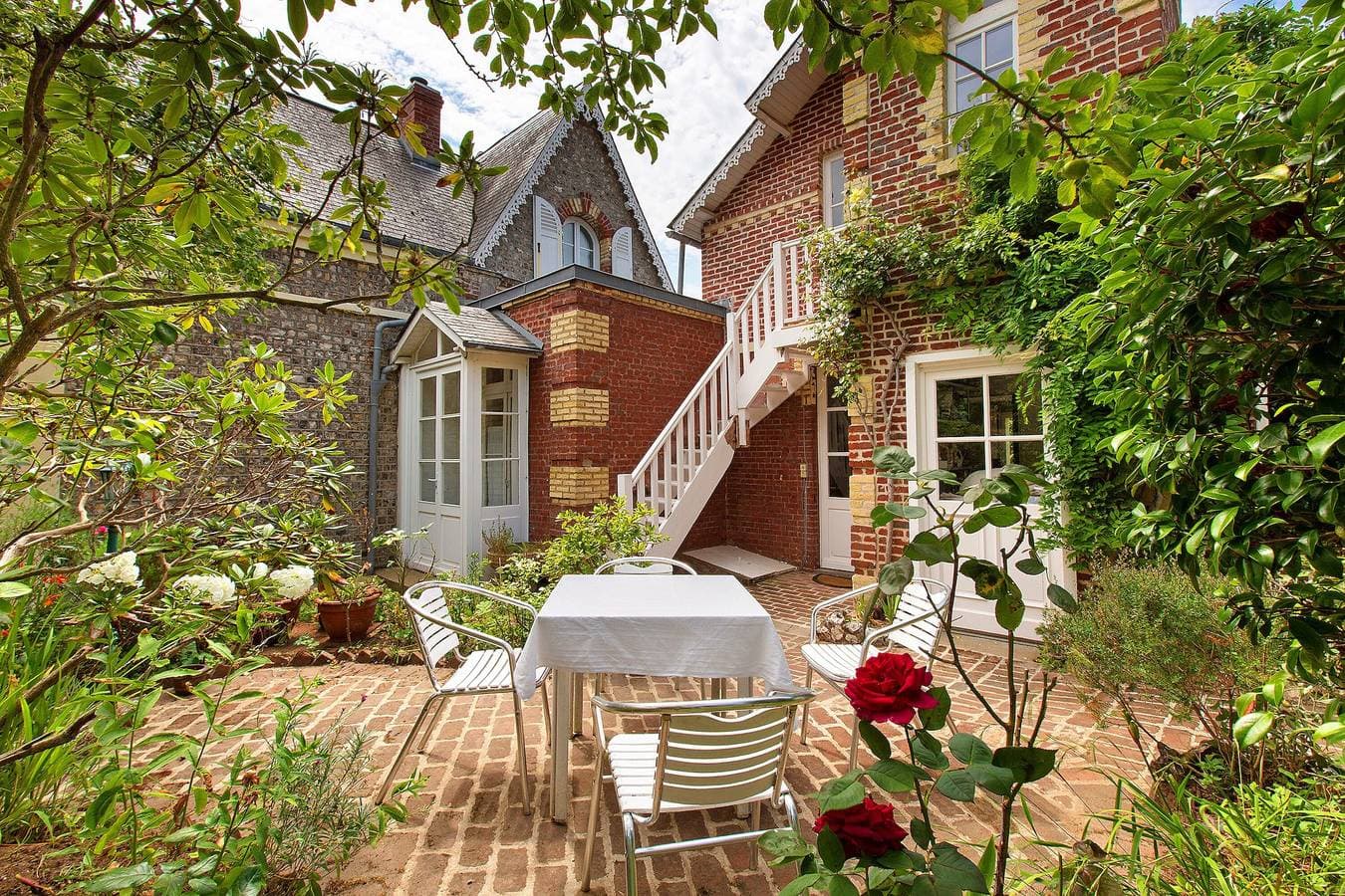 Foto 2 von 29: Bed & Breakfast 'Les Soliers - La Tourelle' mit Balkon und WLAN