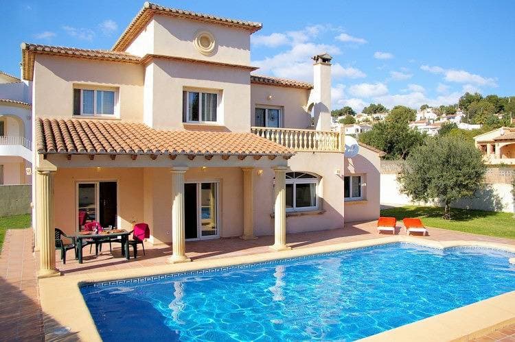 3315 Villa Carolina 1