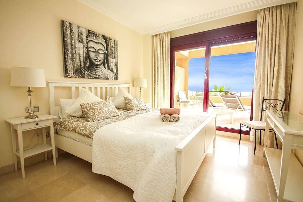 Foto 2 von 27: Penthouse Estepona great sea views & beach access