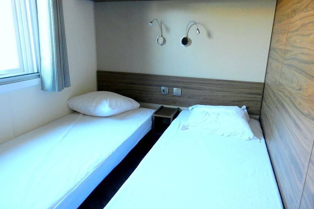 Foto 4 von 15: Wohnmobile - 3   Räume - 5   Personen