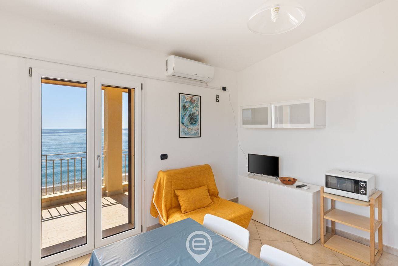 Foto 4 von 27: Ferienwohnung für 3 Personen mit Meerblick