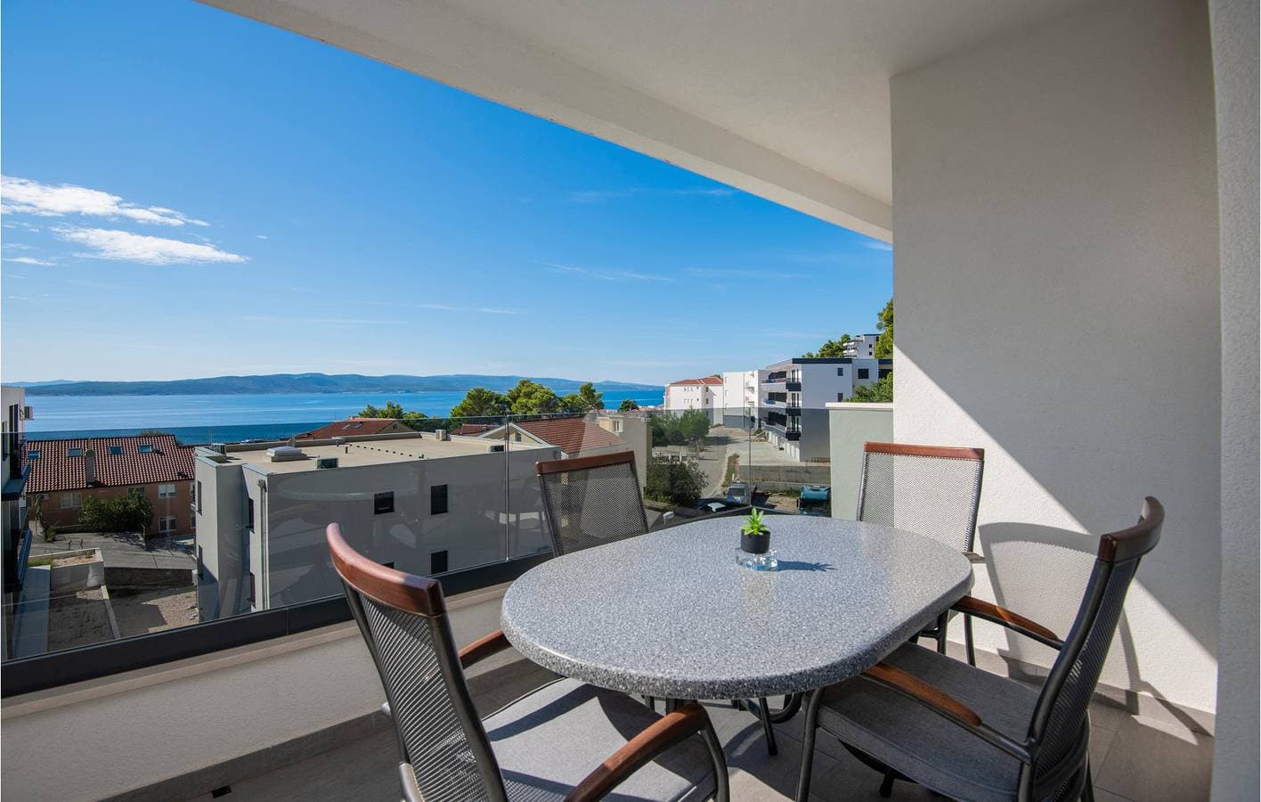 Foto 5 von 27: Apartment mit Meerblick, Pool und Küche, 500 m vom Strand entfernt