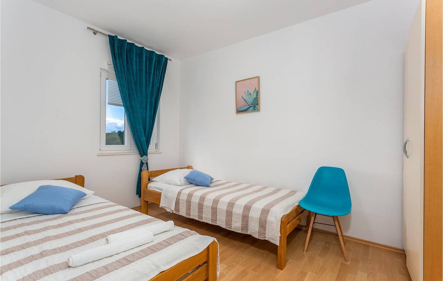 Foto 11 von 39: Gemütliche Ferienwohnung mit Terrasse und Pool, 1000 m vom Strand von Jert entfernt