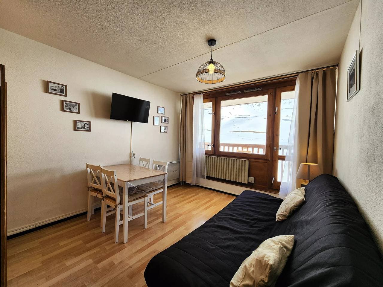 Foto 2 von 8: Studio 4 Personen 1 Kabine Ecke Bergblick Ski zu den Füßen