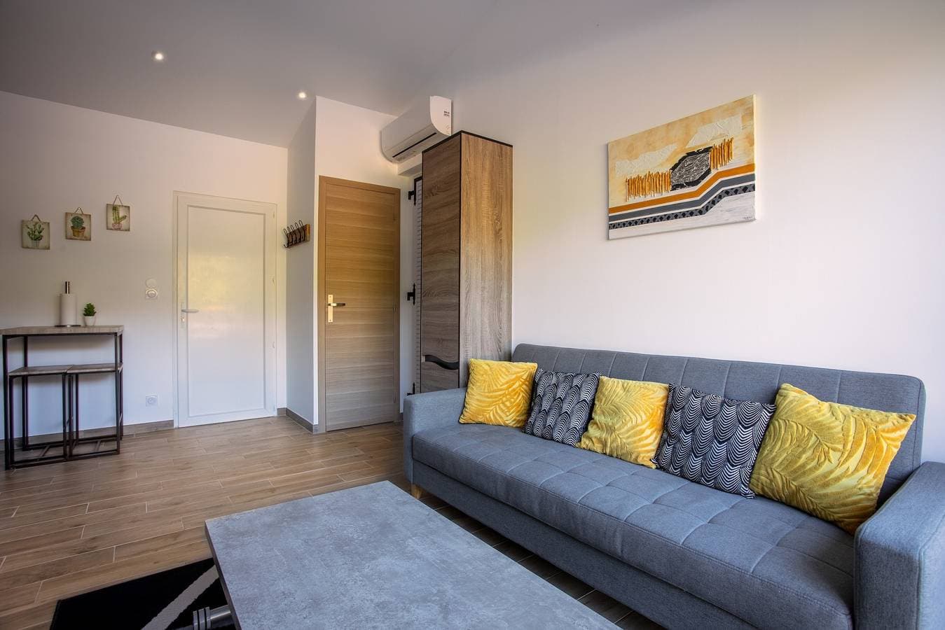 Foto 7 von 19: Ferienwohnung "Clos Saint Jean" mit Pool, privater Terrasse und WLAN