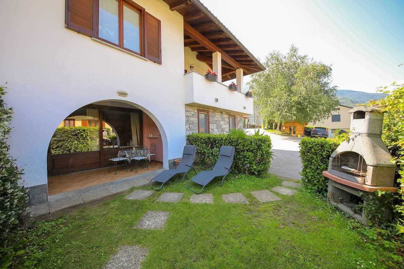 Foto 6 von 36: Quattro Stagioni Winter Garten-Ferienwohnung mit Pool
