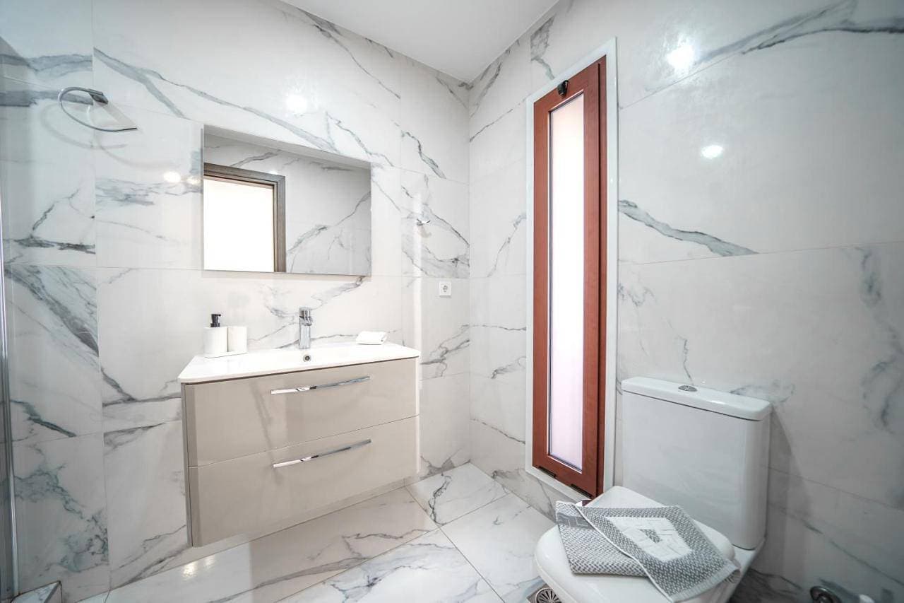 Foto 10 von 28: Deslina Luxury Apartment