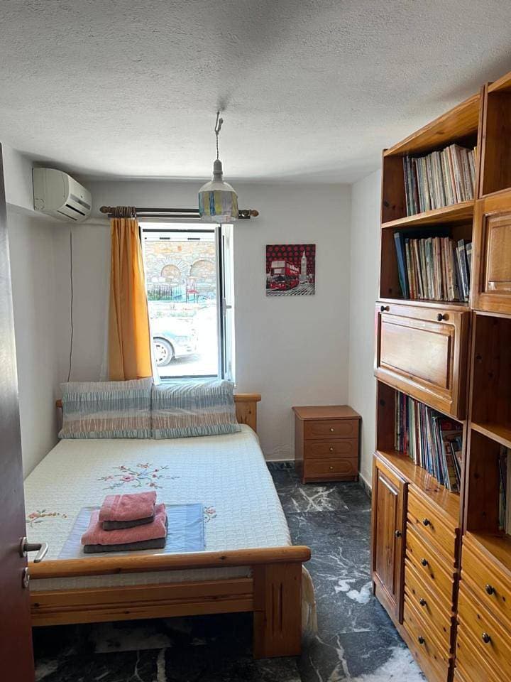 Foto 7 von 12: Three-Bedroom House
