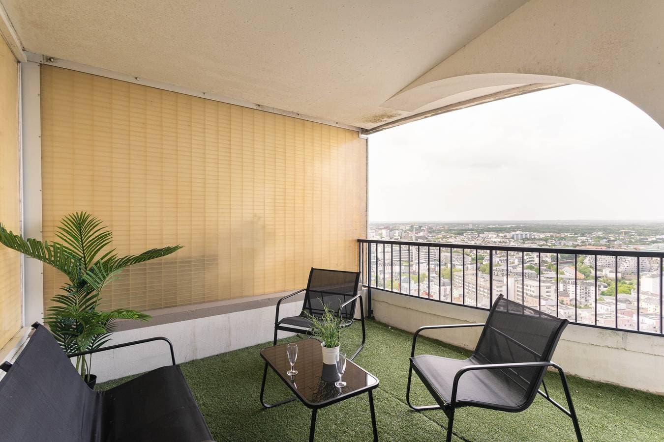 Foto 10 von 17: Ferienwohnung für 4 Personen mit Balkon