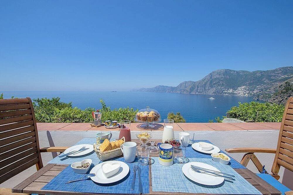 Villa Bellora: A welcoming independent house situated at a short distance from the beach, with Free ... 1