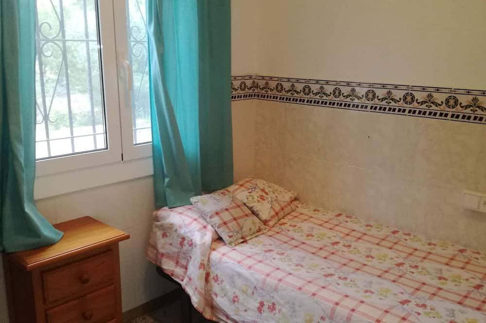 Foto 5 von 12: Einfamilienhaus mit privatem Pool neben dem Strand