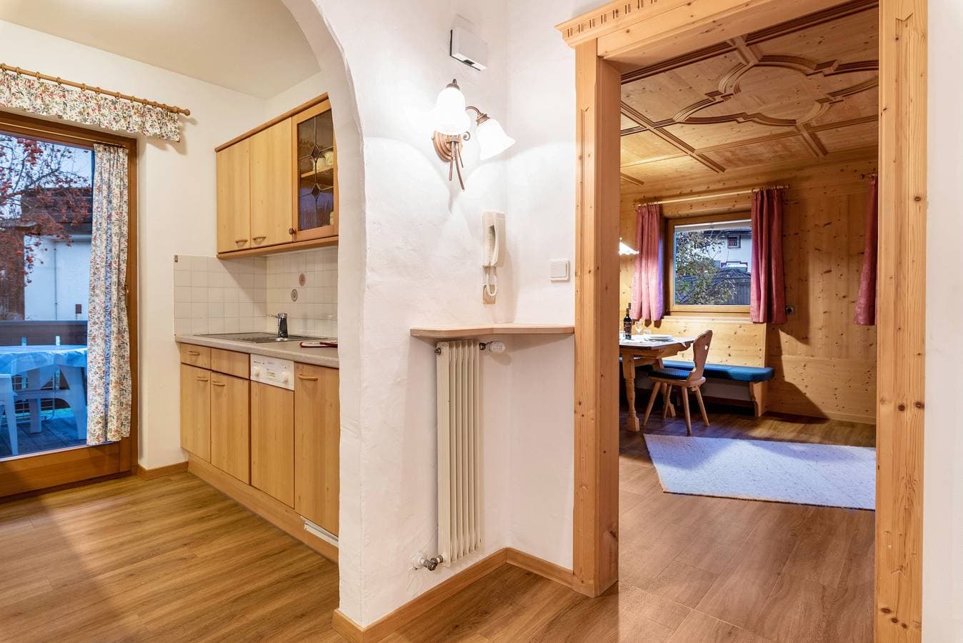 Foto 11 von 26: Ferienwohnung "Cesa Valeria App Sonia" mit Bergblick, Gemeinschaftsgarten und WLAN