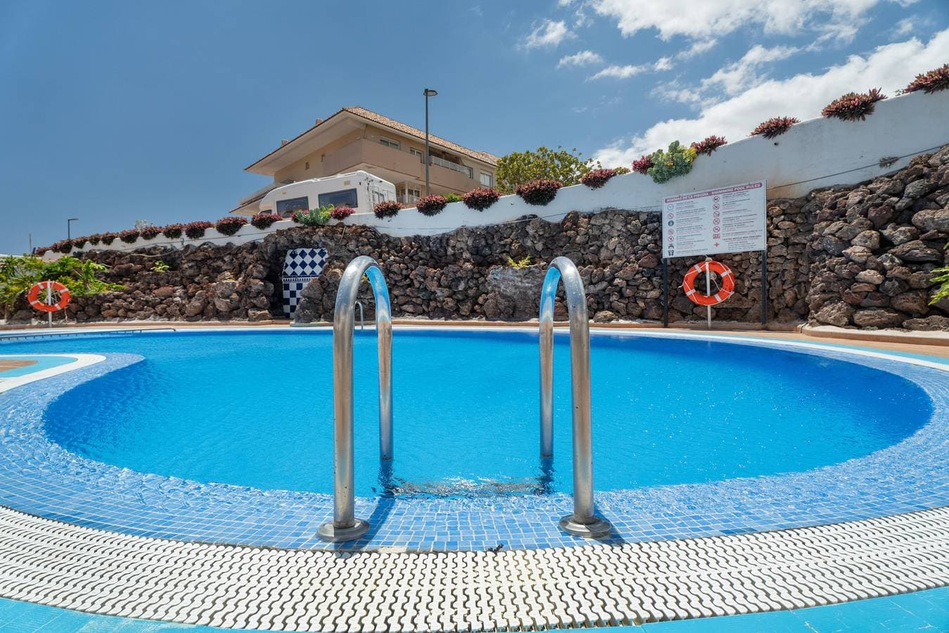 Foto 2 von 29: Ferienwohnung 'Libra Amarilla Golf' mit Meerblick, Gemeinschaftspool und WLAN