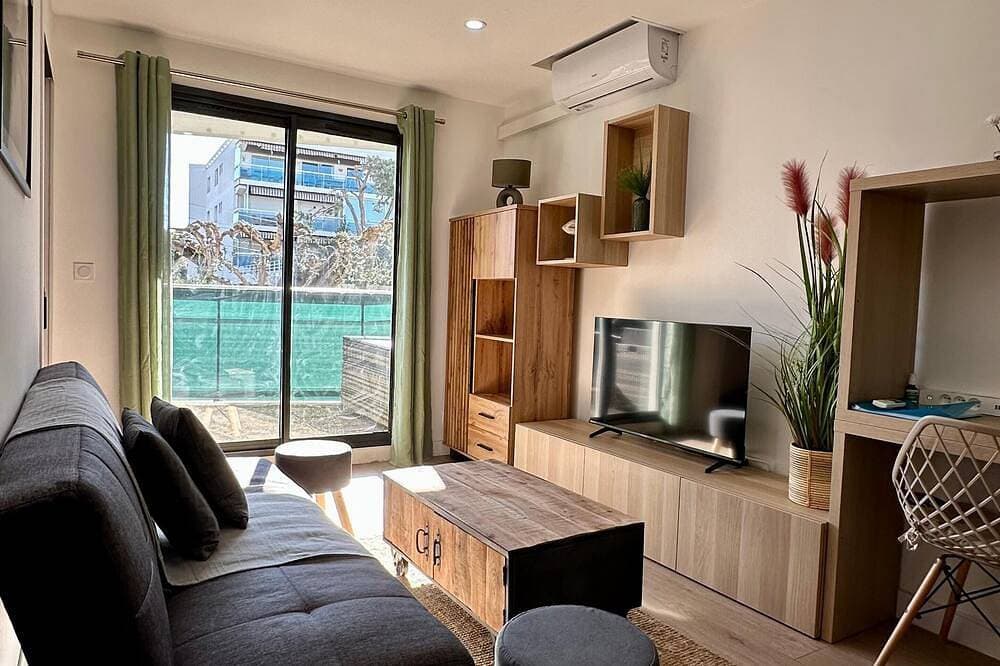 Apartment Zephyr - 1 minute from the sea 1