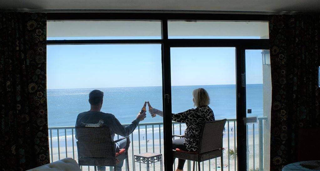 Foto 7 von 35: Sea Breeze - Wunderschöne, tropische, frisch renovierte Oceanfront King Suite