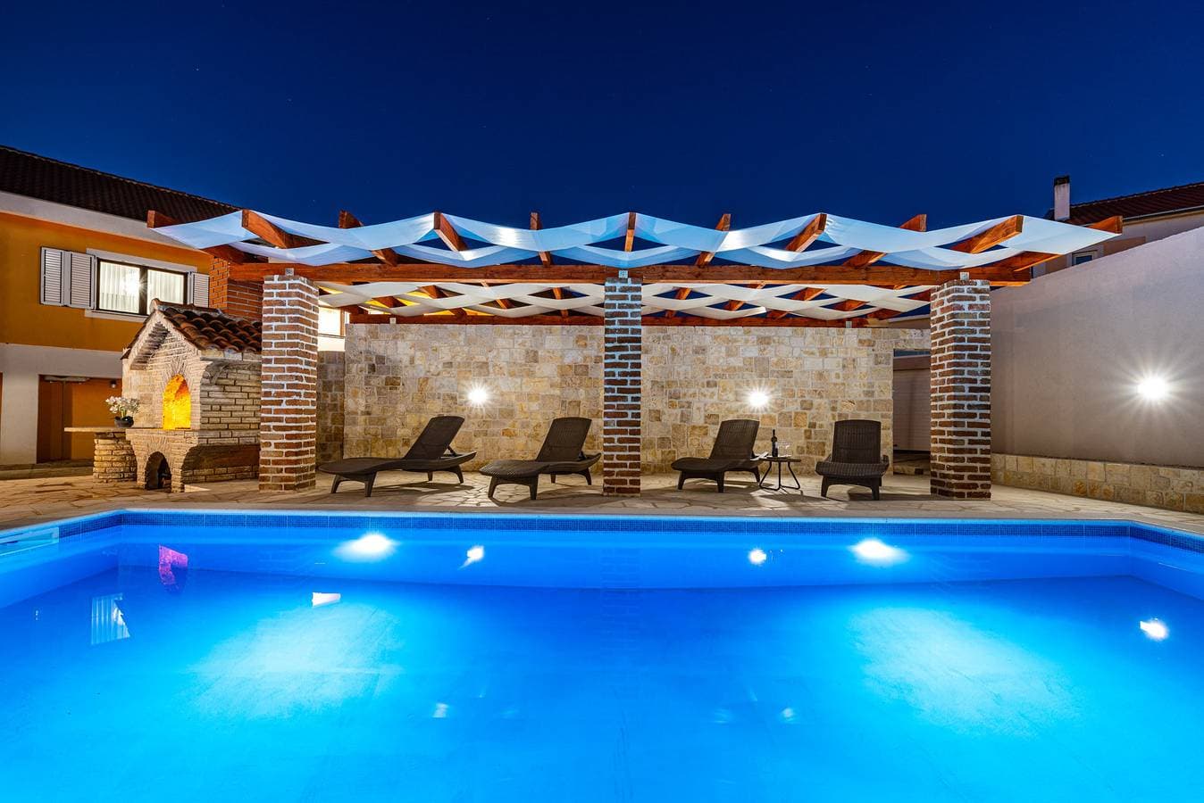 Foto 2 von 33: Villa Mendula Zadar Villas