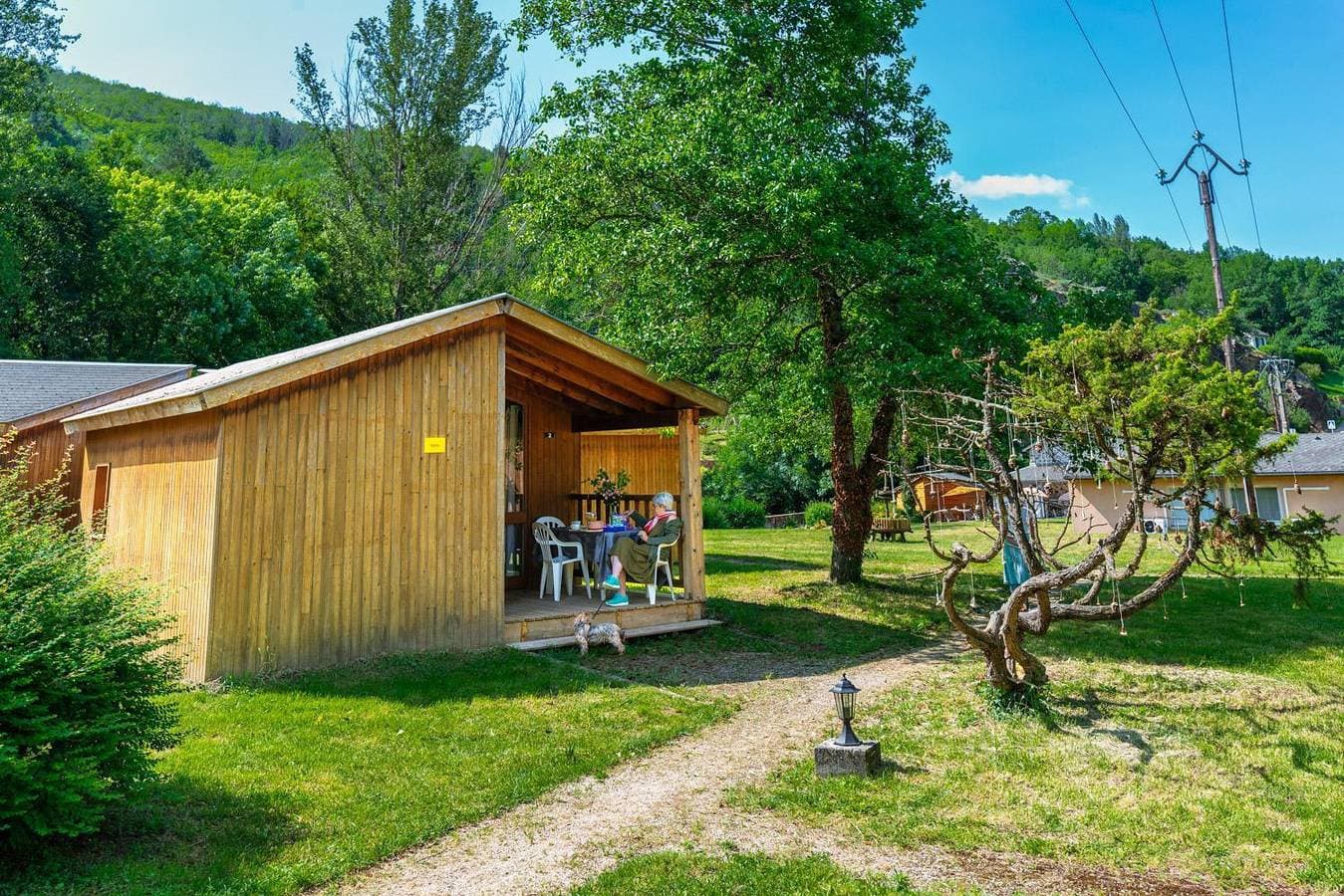 Chalet 2/4 personnes - Village de Vacances Domaine Saint-Jean 1