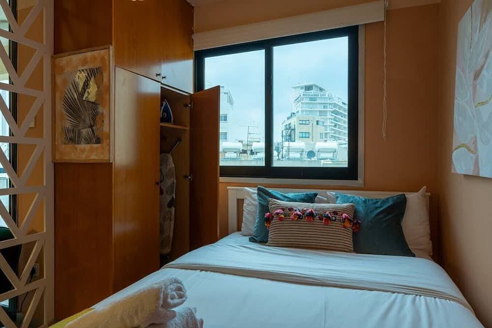 Foto 4 von 22: Johny`s Spot - 1-Br Apartment & Balcony in Larnaca