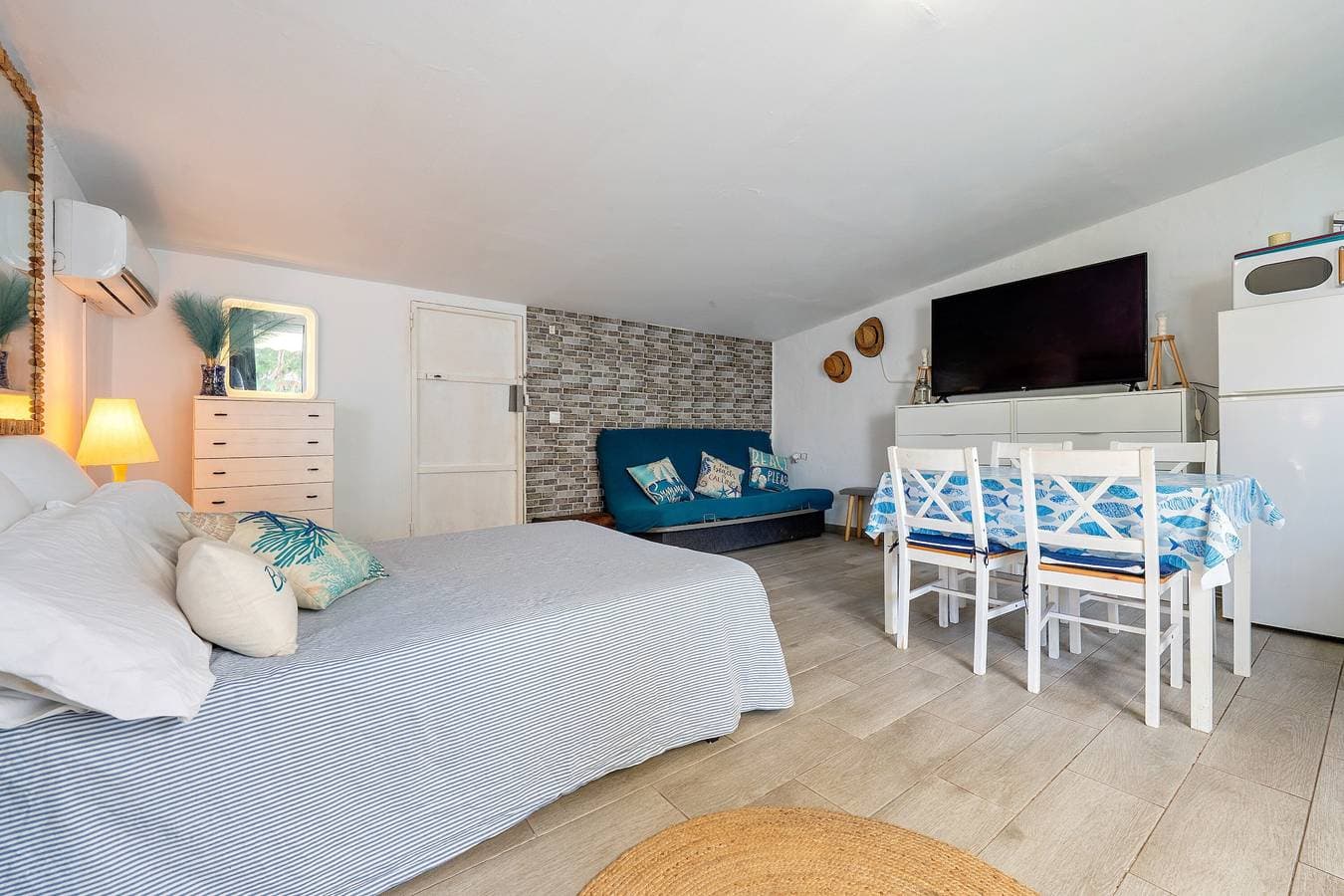 Foto 11 von 25: Ferienhaus 'Preciosa' mit privatem Garten, WLAN und Klimaanlage