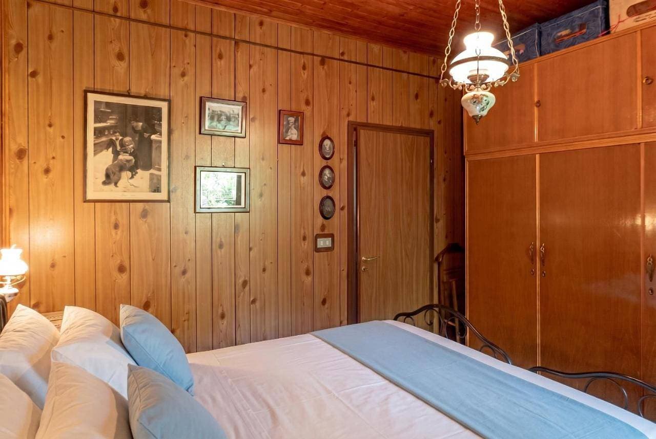 Foto 10 von 30: Two-Bedroom Apartment with Lake View