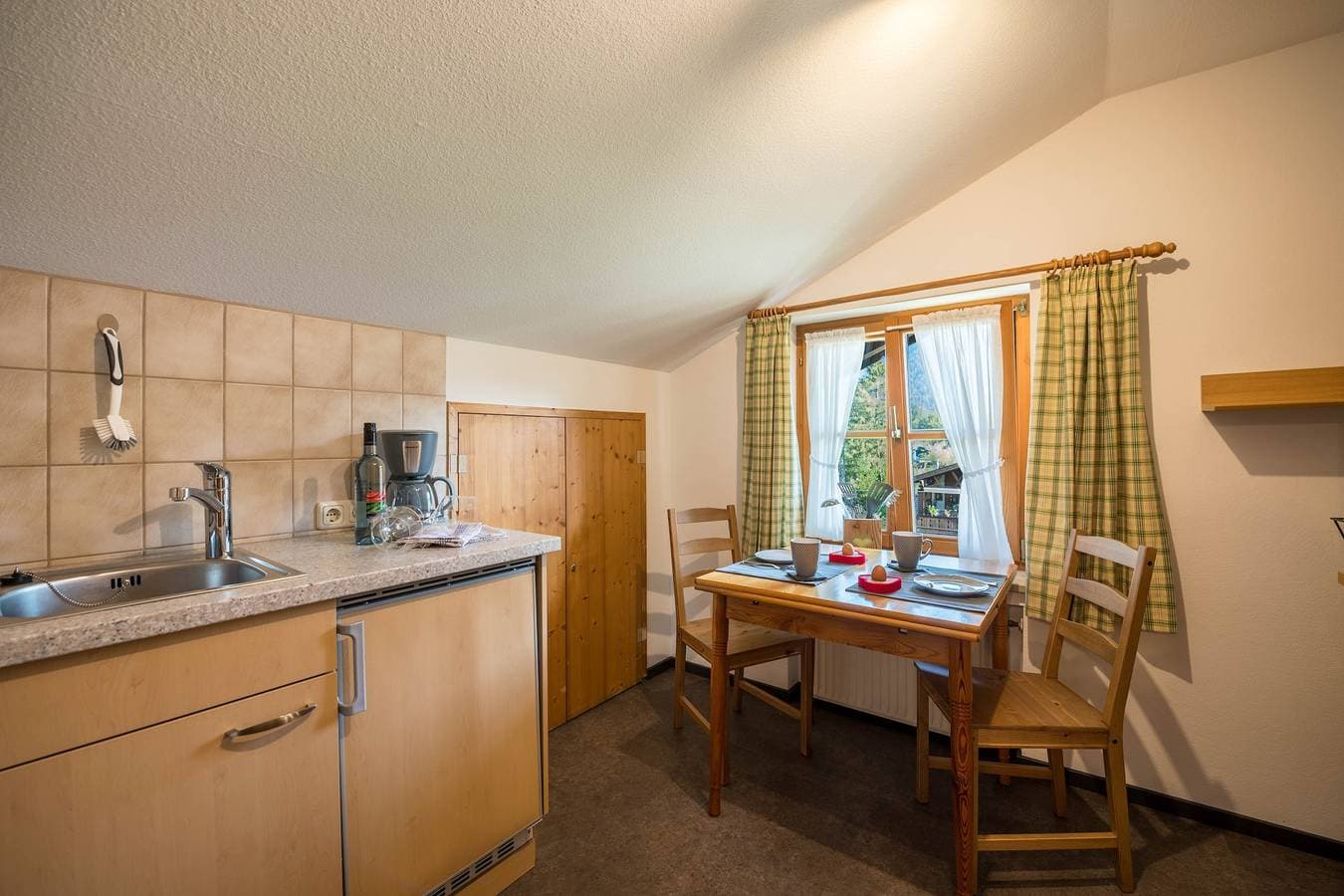 Foto 12 von 25: Ferienwohnung 'Gipfelblick' mit Bergblick, Balkon und WLAN