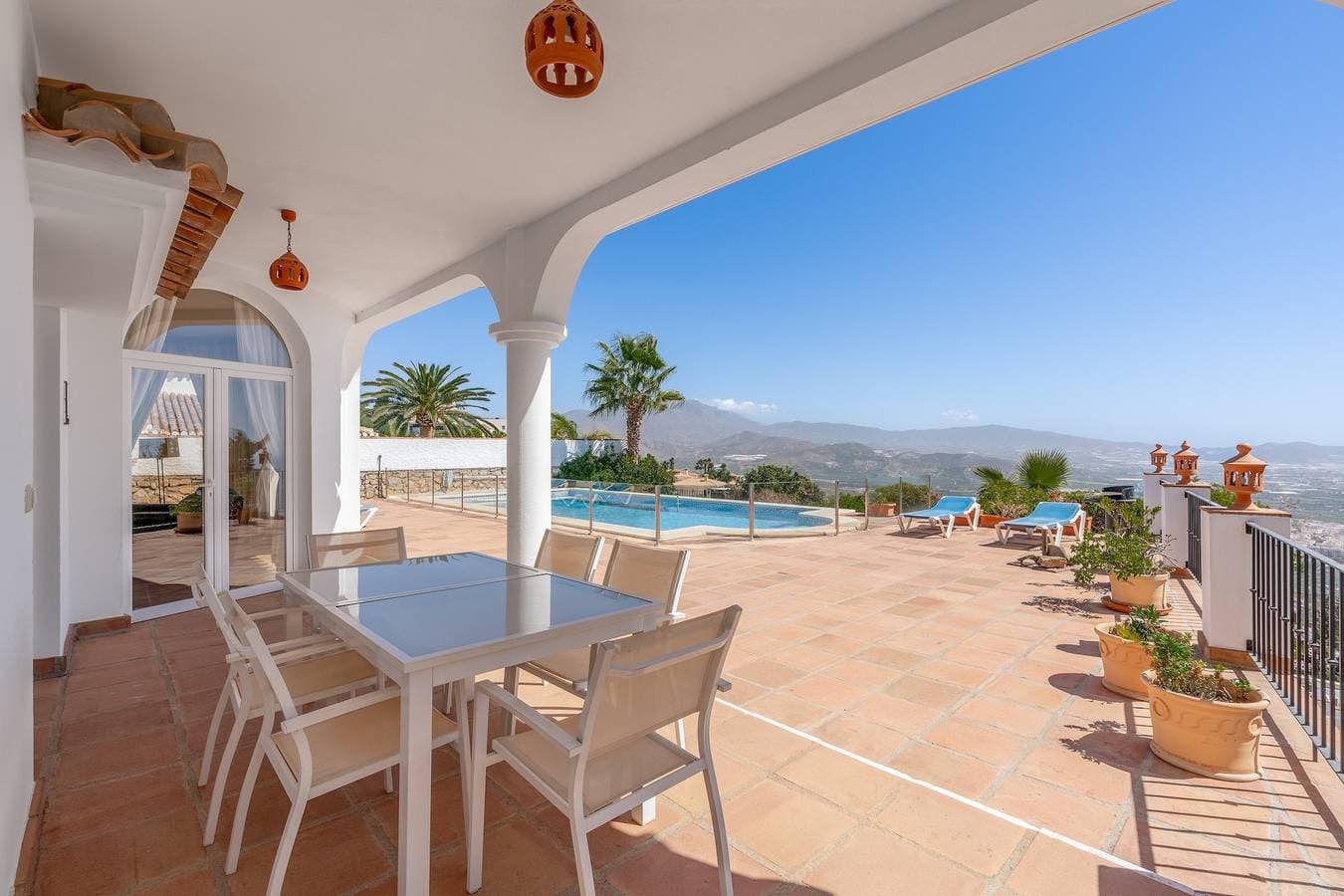 Foto 3 von 32: Villa 'Las Brisas' mit Meerblick, WLAN und Klimaanlage