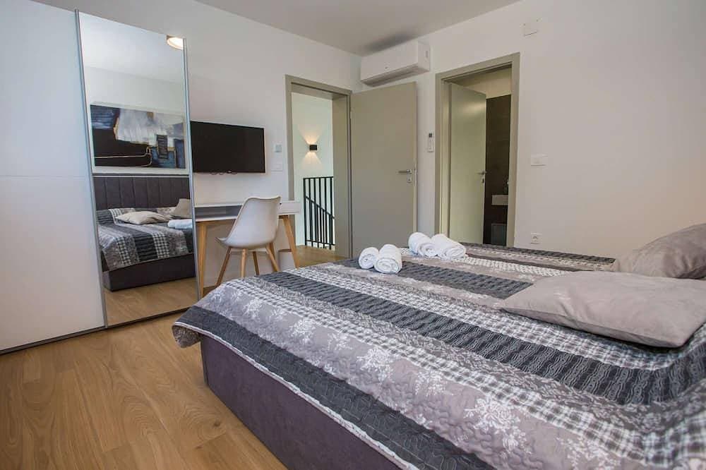 Foto 8 von 30: Moderne Villa in Tar mit Pool für 6 Personen