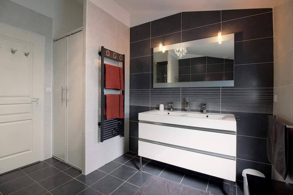Foto 7 von 30: Außergewöhnlich nahe Bordeaux Charmehaus mit Jacuzzi, Sauna und privatem Pool