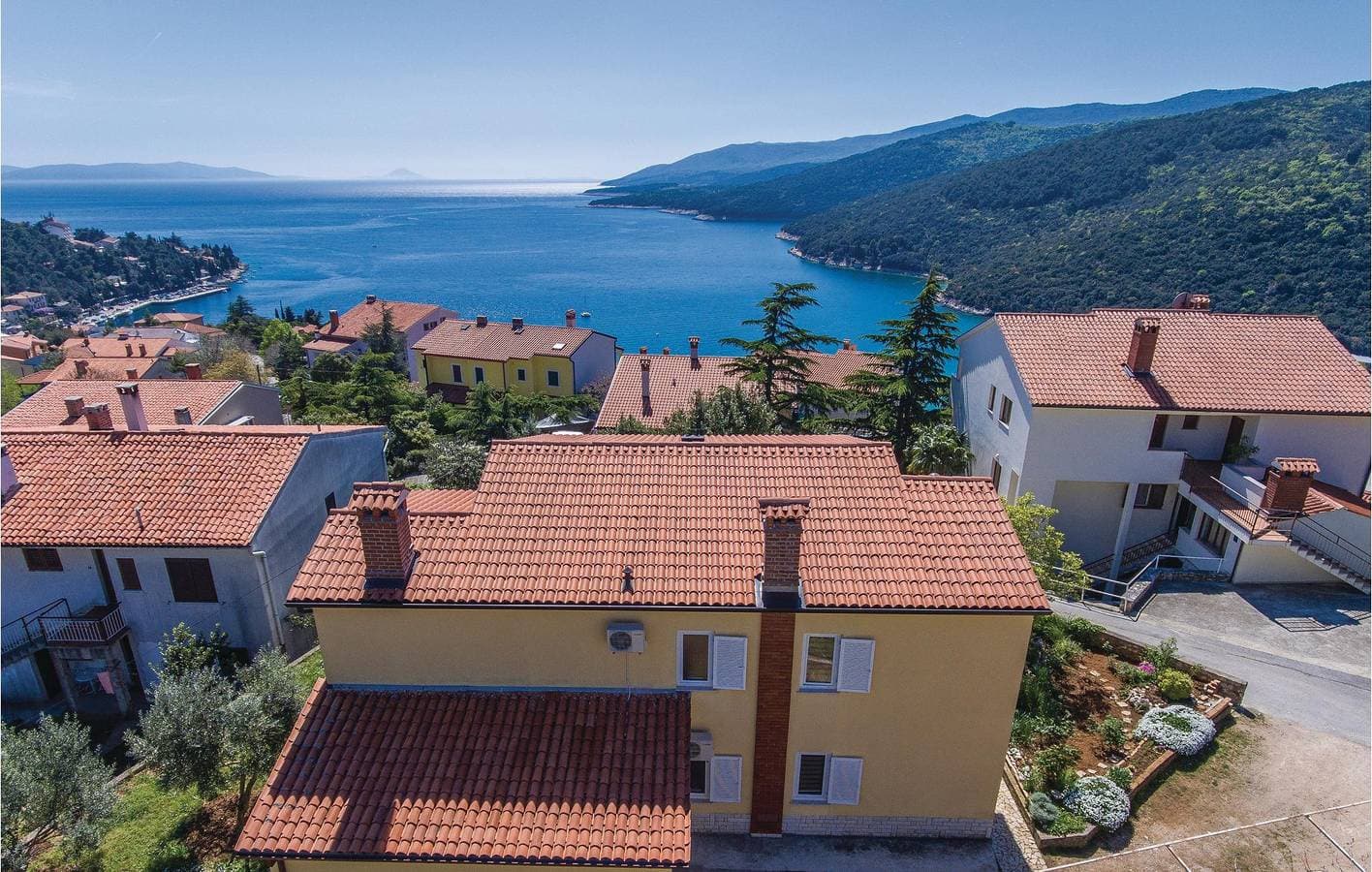 Gemütliche Ferienwohnung mit Terrasse, 400 m vom Strand und allen wichtigen Annehmlichkeiten entfernt 1