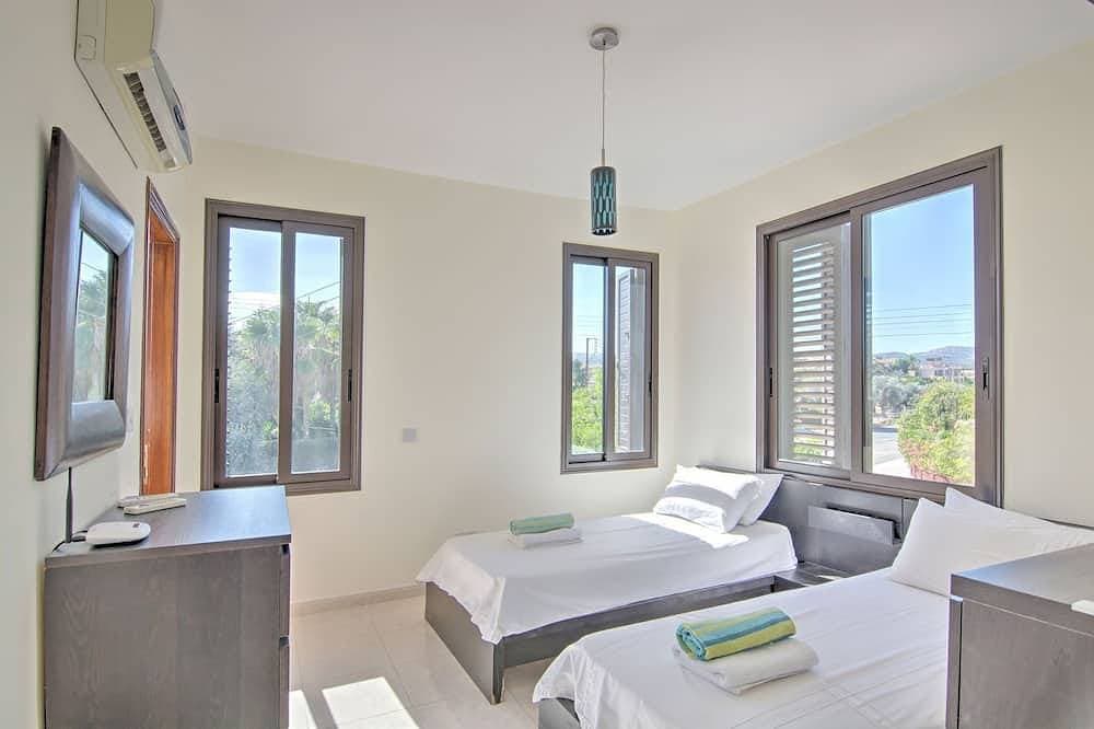 Foto 5 von 29: Villa Arsinoe Beach -  a villa that sleeps 6 guests  in 3 bedrooms