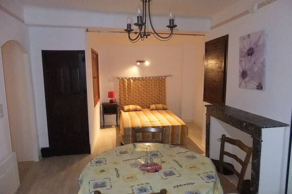 Einzimmerwohnung in Moustiers Sainte Marie 1