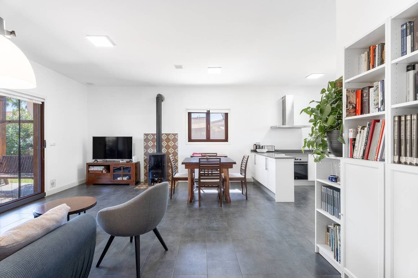 Foto 6 von 30: Ferienhaus 'Casa En Sierra Calderona' mit Bergblick, WLAN und Klimaanlage