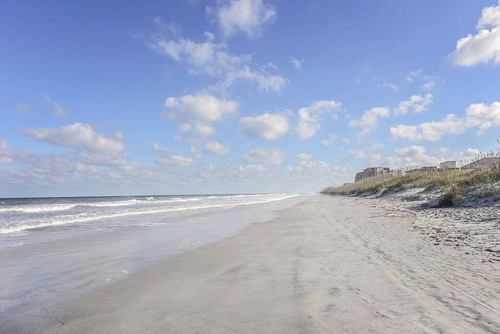 Foto 12 von 40: Beachside! Jacksonville Beach Condo-Close to Mayo Clinic