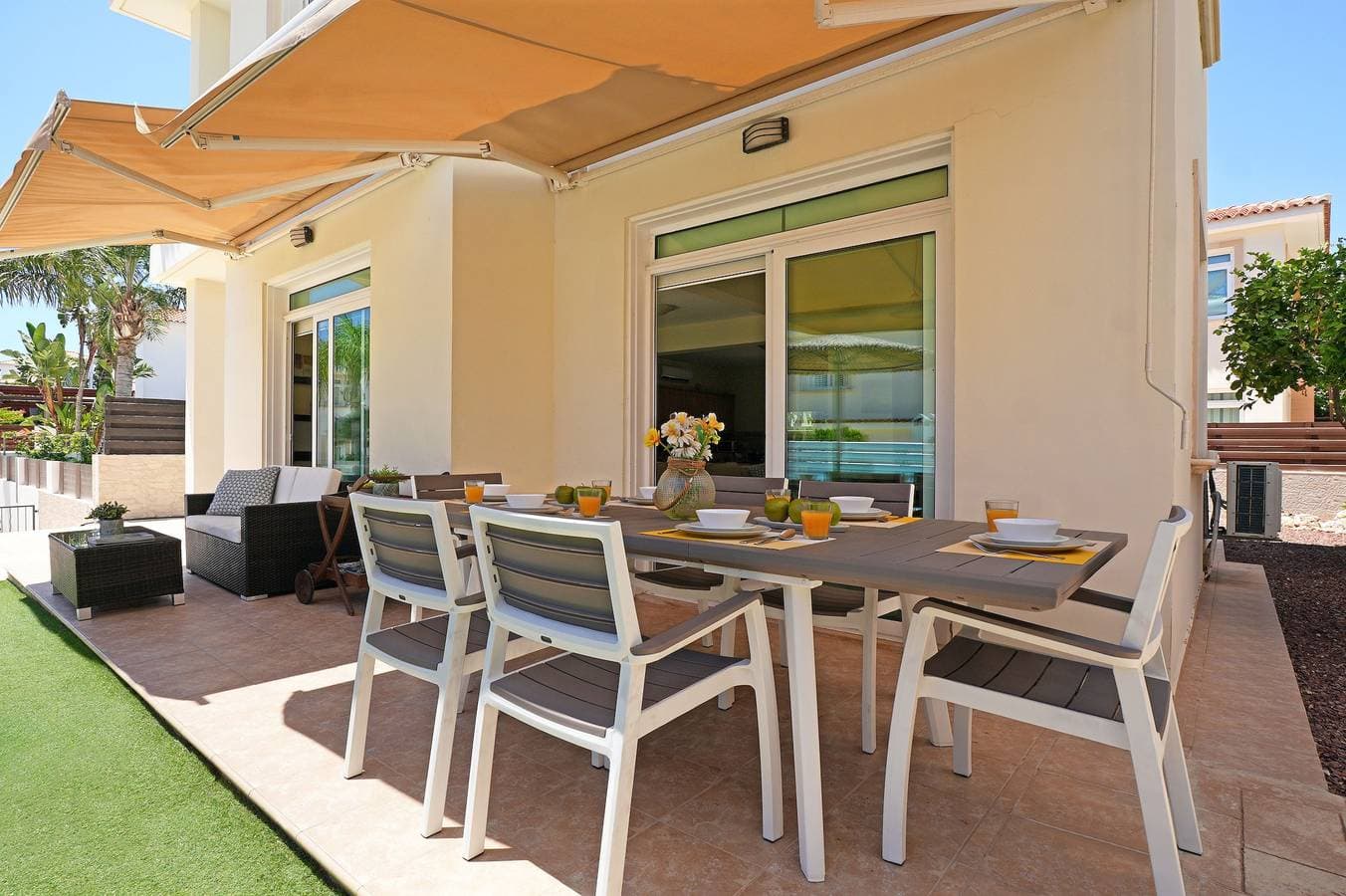 Foto 5 von 35: Villa für 6 Personen mit Pool