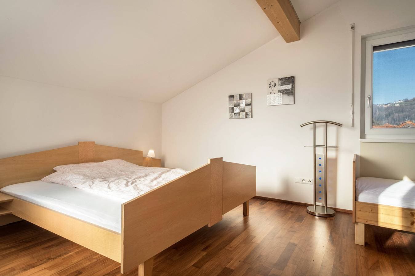 Foto 11 von 23: Ferienwohnung 'Kilian' mit Bergblick, Balkon und WLAN