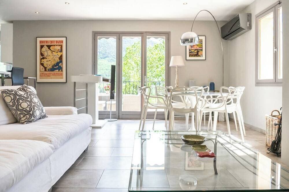 Foto 7 von 30: Les Papillons : Beautiful Provencal Villa With Unimpeded Views on Gourdon Valley